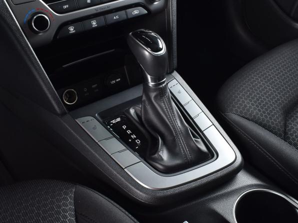 Hyundai Elantra VI (AD) с пробегом 2016 года, цена 1 349 995 рублей, 99416 км, седан, Автокод Объявления
