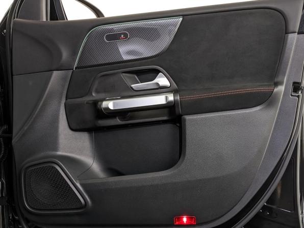 Mercedes-Benz GLB I (X247) с пробегом 2021 года, цена 4 199 000 рублей, 30000 км, внедорожник, Автокод Объявления