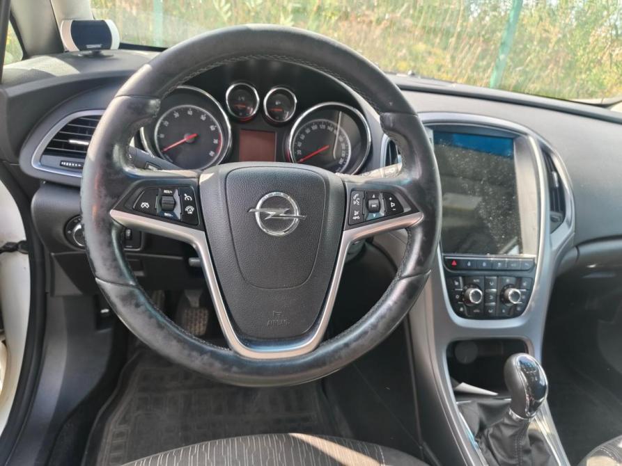 Opel Astra J Рестайлинг Санкт-Петербург  - изображение 2