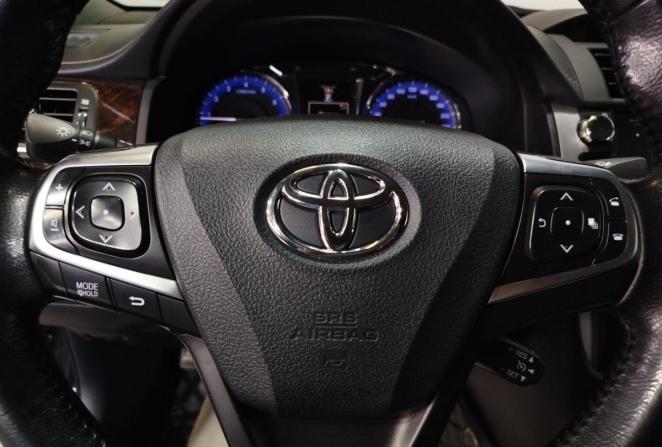 Toyota Camry VII (XV50) Рестайлинг с пробегом 2017 года, цена 2 720 000 рублей, 95862 км, седан, Автокод Объявления