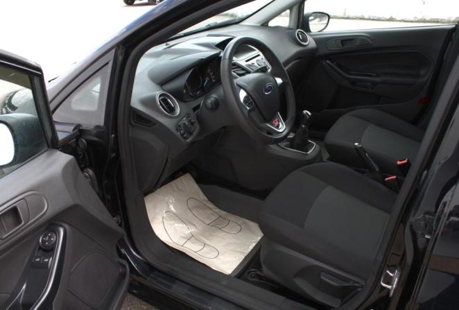 Ford Fiesta Mk6 Рестайлинг с пробегом 2016 года, цена 810 000 рублей, 184619 км, седан, Автокод Объявления