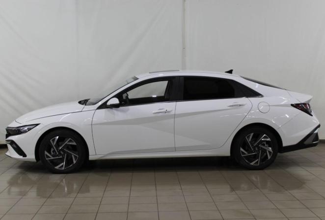 Hyundai Elantra VII (CN7) Рестайлинг с пробегом 2023 года, цена 2 195 000 рублей, 25180 км, седан, Автокод Объявления