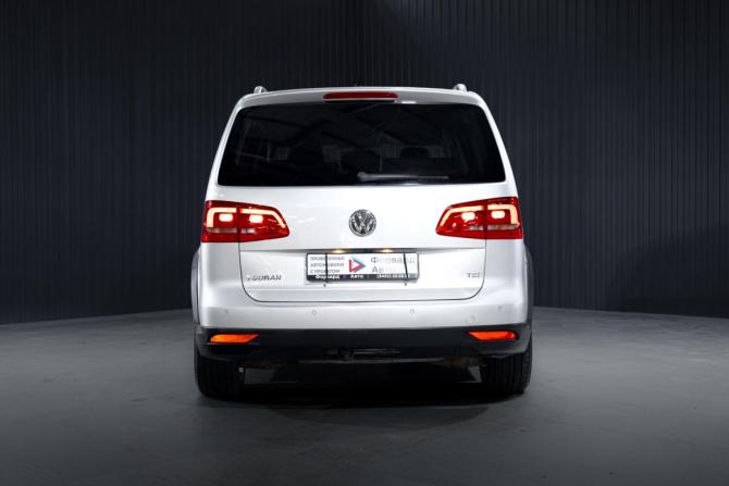 Volkswagen Touran I Рестайлинг 2 с пробегом 2011 года, цена 1 199 000 рублей, 125325 км, компактвэн, Автокод Объявления