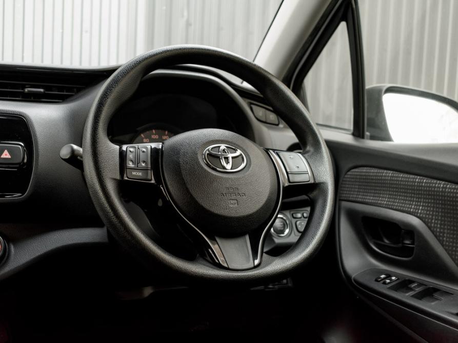 Toyota Vitz III (XP130) Рестайлинг 2 Екатеринбург  - изображение 14
