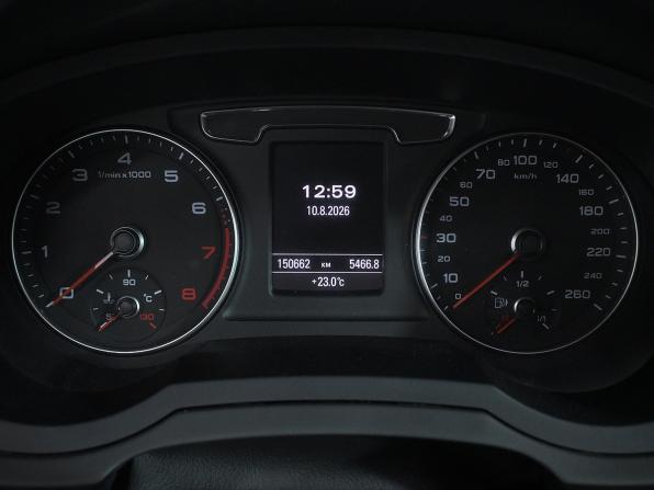 Audi Q3 I (8U) Рестайлинг с пробегом 2015 года, цена 1 290 000 рублей, 150661 км, внедорожник, Автокод Объявления