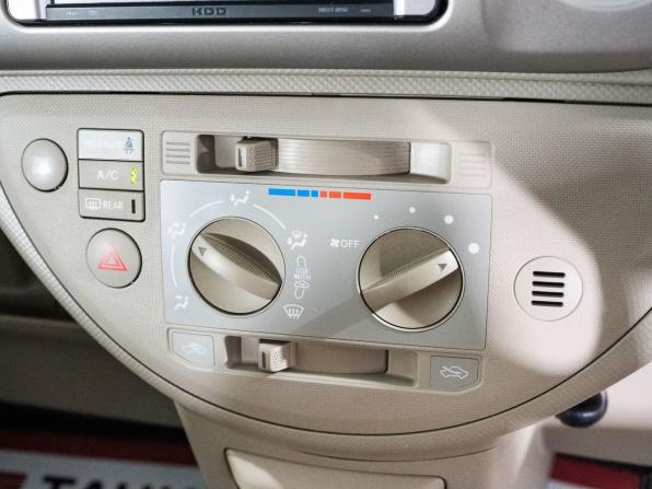Toyota Porte I с пробегом 2011 года, цена 625 000 рублей, 133302 км, микровэн, Автокод Объявления