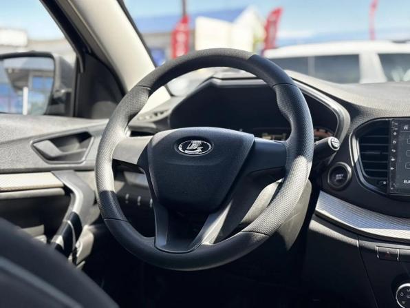 Lada (ВАЗ) Vesta I Рестайлинг (NG) с пробегом 2024 года, цена 1 300 000 рублей, 47960 км, седан, Автокод Объявления