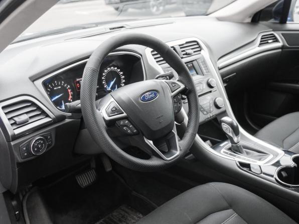 Ford Mondeo V с пробегом 2016 года, цена 1 298 000 рублей, 281683 км, седан, Автокод Объявления