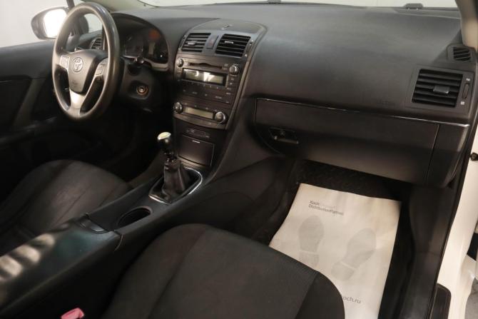 Toyota Avensis III с пробегом 2009 года, цена 949 000 рублей, 321986 км, седан, Автокод Объявления