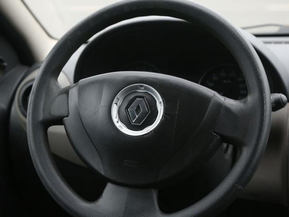 Renault Logan I Рестайлинг с пробегом 2011 года, цена 299 000 рублей, 292900 км, седан, Автокод Объявления