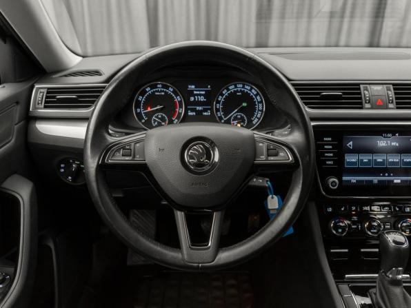 Skoda Superb III с пробегом 2018 года, цена 2 290 000 рублей, 99536 км, лифтбек, Автокод Объявления
