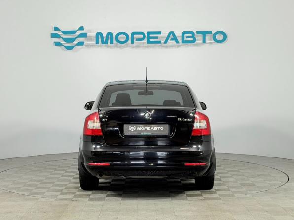 Skoda Octavia II (A5) Рестайлинг с пробегом 2012 года, цена 999 000 рублей, 179400 км, лифтбек, Автокод Объявления