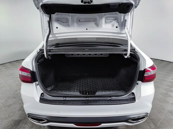 Lada (ВАЗ) Vesta I Рестайлинг (NG) с пробегом 2024 года, цена 1 390 000 рублей, 14000 км, седан, Автокод Объявления