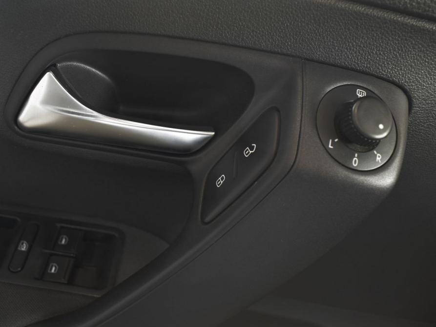 Volkswagen Polo V Рестайлинг Кемерово  - изображение 18
