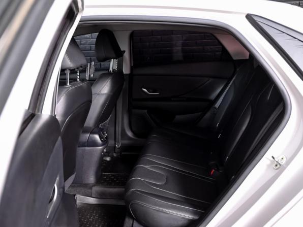 Hyundai Elantra VII (CN7) с пробегом 2021 года, цена 2 000 000 рублей, 55995 км, седан, Автокод Объявления