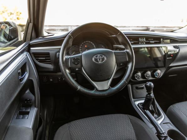 Toyota Corolla XI (E160 E170 E180) с пробегом 2013 года, цена 998 000 рублей, 225259 км, седан, Автокод Объявления
