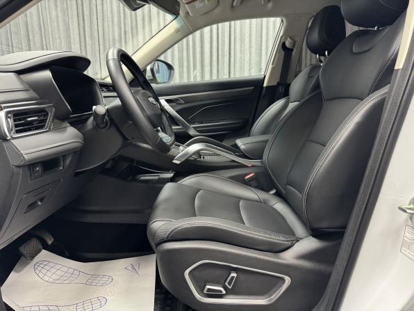 Geely Atlas Pro с пробегом 2024 года, цена 2 415 000 рублей, 30375 км, внедорожник, Автокод Объявления