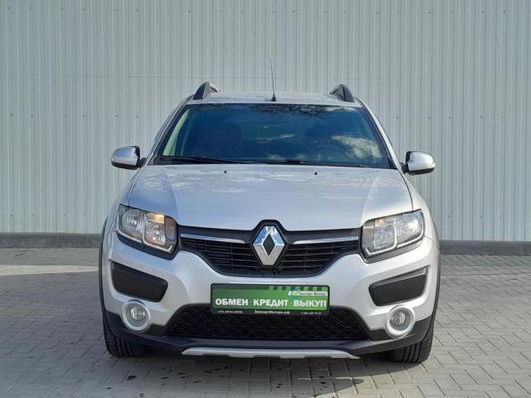 Renault Sandero II с пробегом 2015 года, цена 949 000 рублей, 100032 км, хэтчбек, Автокод Объявления