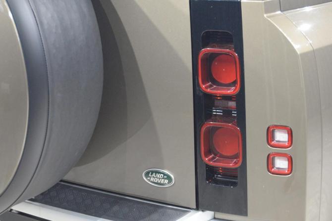 Land Rover Defender II с пробегом 2021 года, цена 7 350 000 рублей, 94510 км, внедорожник, Автокод Объявления