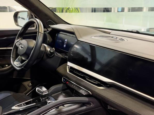 Geely Monjaro I с пробегом 2024 года, цена 3 177 000 рублей, 55429 км, внедорожник, Автокод Объявления