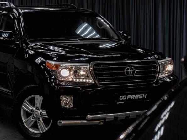 Toyota Land Cruiser 200 Series Рестайлинг 1 с пробегом 2013 года, цена 3 609 000 рублей, 207320 км, внедорожник, Автокод Объявления