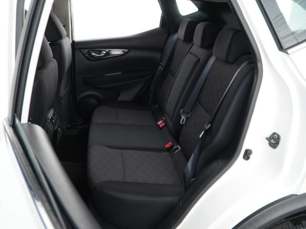 Nissan Qashqai II с пробегом 2016 года, цена 1 650 000 рублей, 92858 км, внедорожник, Автокод Объявления