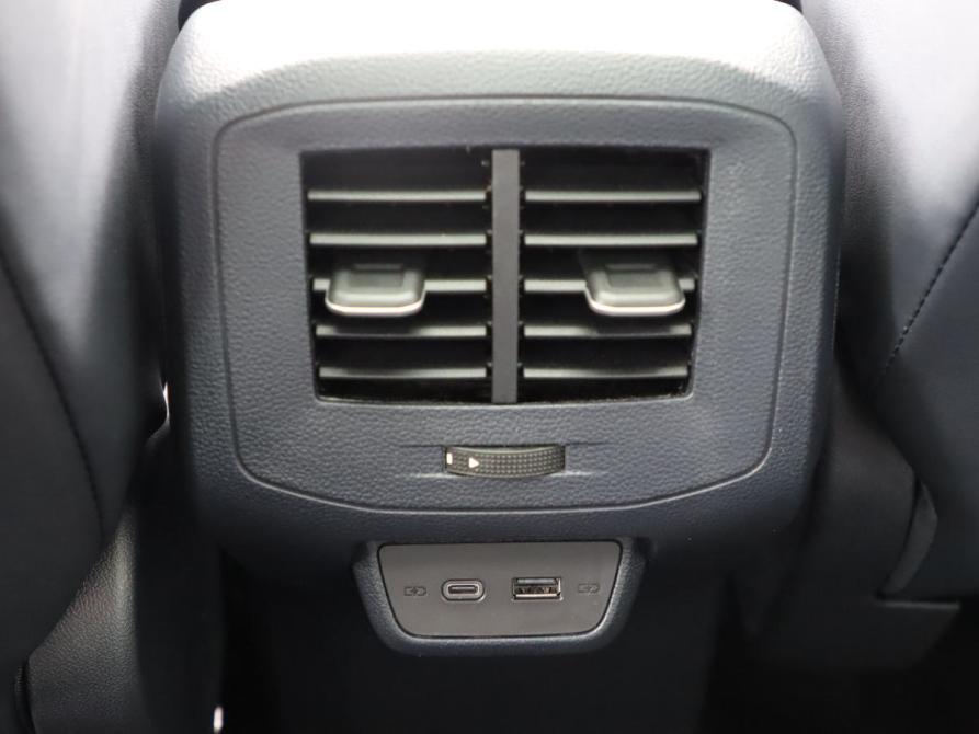 Volkswagen Tharu XR Санкт-Петербург  - изображение 19