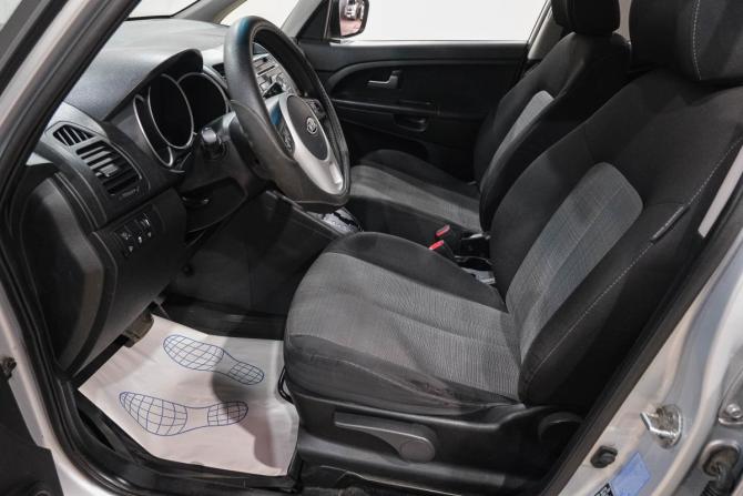 Kia Venga I с пробегом 2011 года, цена 749 000 рублей, 220000 км, компактвэн, Автокод Объявления