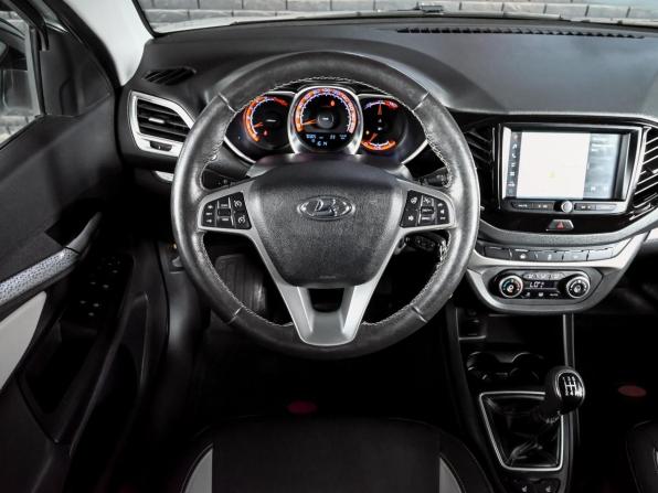 Lada (ВАЗ) Vesta I с пробегом 2021 года, цена 1 300 000 рублей, 70303 км, универсал, Автокод Объявления