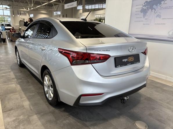 Hyundai Solaris II с пробегом 2018 года, цена 1 100 600 рублей, 147135 км, седан, Автокод Объявления