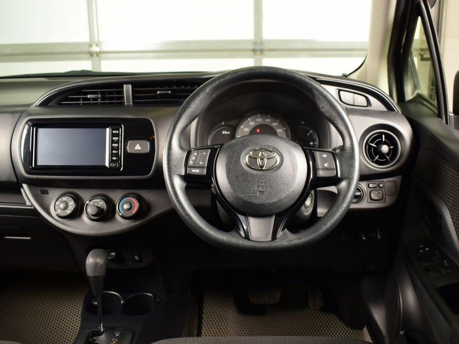 Toyota Vitz III (XP130) Рестайлинг 2 Кемерово  - изображение 11