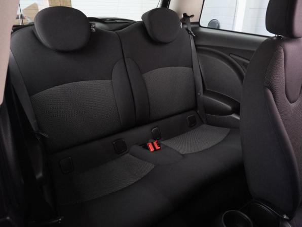 Mini Hatch II (R56) Рестайлинг с пробегом 2013 года, цена 1 272 000 рублей, 100379 км, хэтчбек, Автокод Объявления