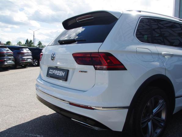 Volkswagen Tiguan II с пробегом 2019 года, цена 3 350 000 рублей, 114000 км, внедорожник, Автокод Объявления