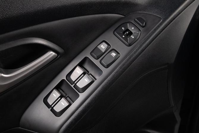 Hyundai ix35 I с пробегом 2012 года, цена 1 359 000 рублей, 242878 км, внедорожник, Автокод Объявления