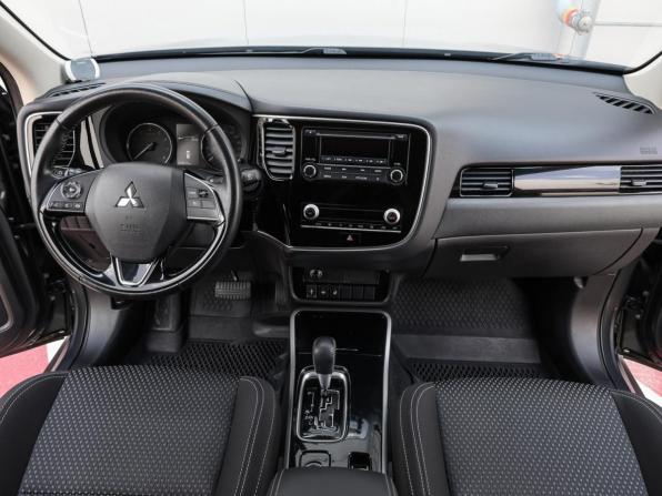 Mitsubishi Outlander III Рестайлинг 3 с пробегом 2021 года, цена 2 449 000 рублей, 70373 км, внедорожник, Автокод Объявления
