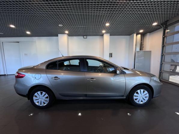 Renault Fluence I с пробегом 2011 года, цена 625 000 рублей, 267220 км, седан, Автокод Объявления