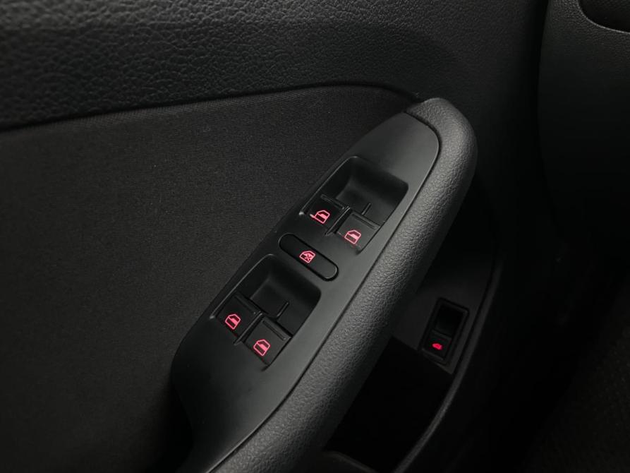 Volkswagen Jetta VI Псков  - изображение 17
