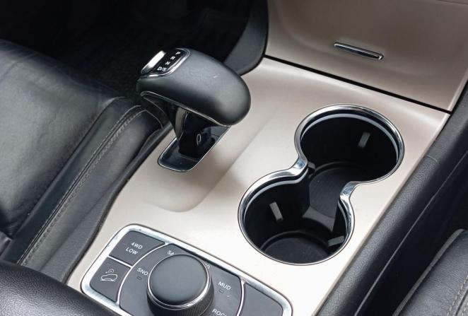 Jeep Grand Cherokee IV (WK2) Рестайлинг с пробегом 2014 года, цена 1 950 000 рублей, 226059 км, внедорожник, Автокод Объявления