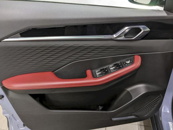 Geely Coolray I Рестайлинг с пробегом 2024 года, цена 2 290 000 рублей, 24815 км, внедорожник, Автокод Объявления