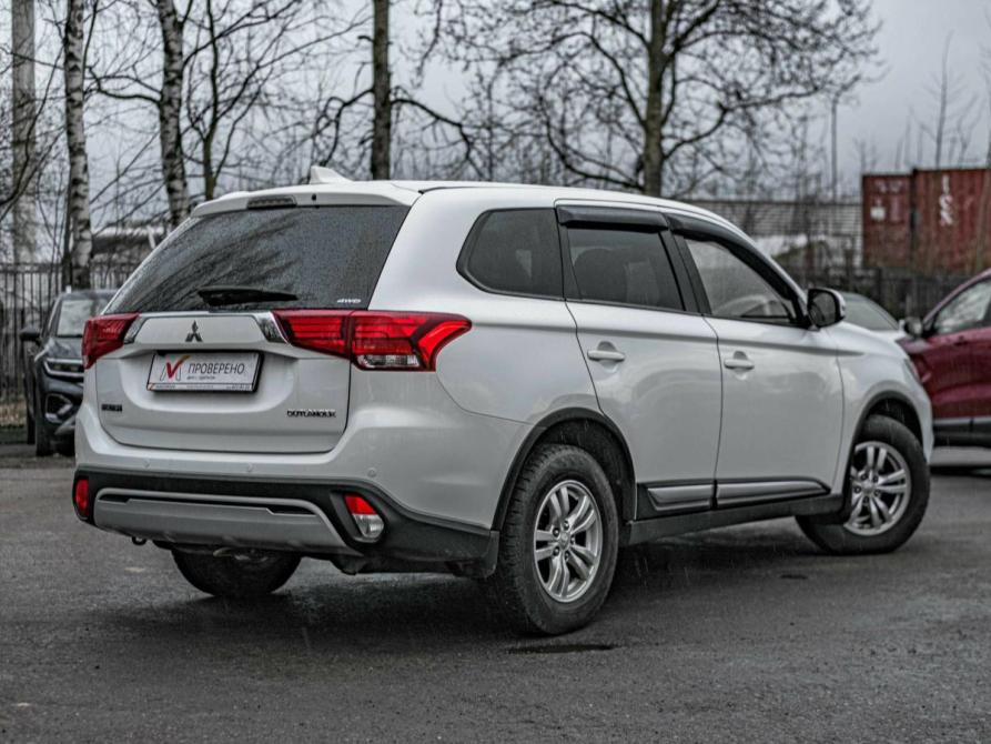 Mitsubishi Outlander III Рестайлинг 3 Санкт-Петербург  - изображение 2