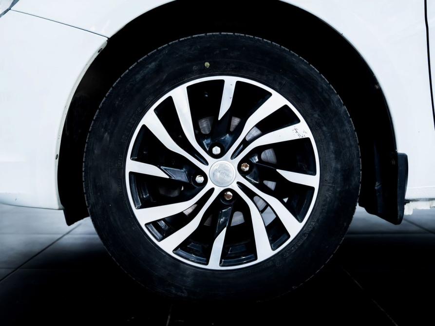 Lada (ВАЗ) Vesta I Ростов-на-Дону  - изображение 7
