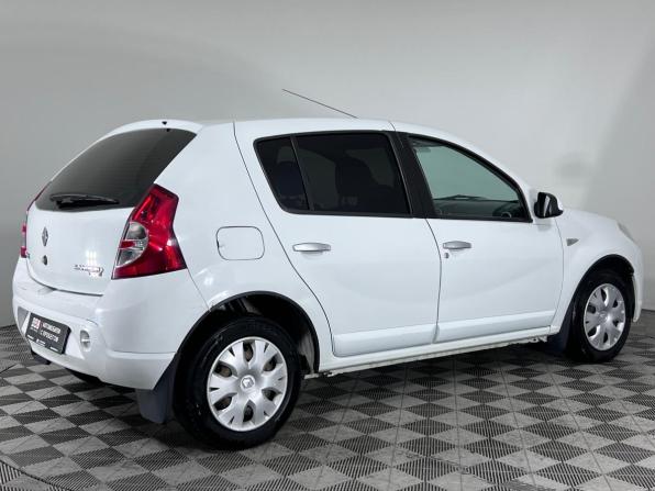 Renault Sandero I с пробегом 2013 года, цена 549 000 рублей, 191259 км, хэтчбек, Автокод Объявления