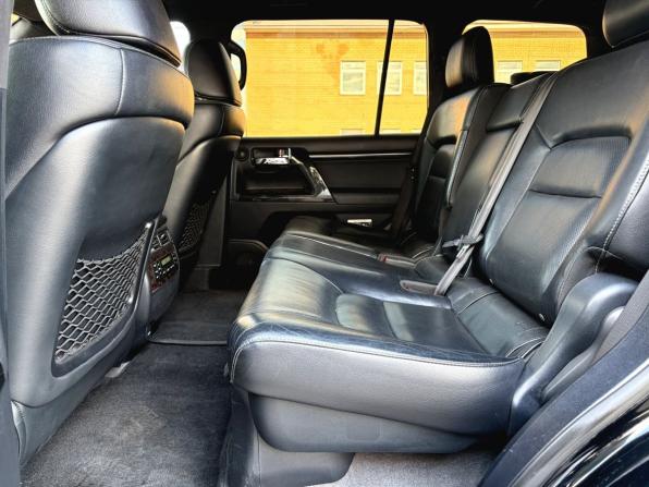 Toyota Land Cruiser 200 Series Рестайлинг 1 с пробегом 2013 года, цена 3 550 000 рублей, 257363 км, внедорожник, Автокод Объявления