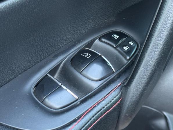 Nissan Qashqai II с пробегом 2016 года, цена 1 580 000 рублей, 138071 км, внедорожник, Автокод Объявления