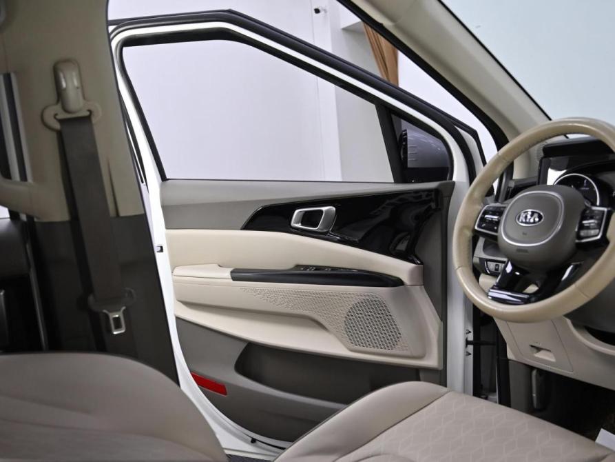 Kia Carnival IV Москва  - изображение 9