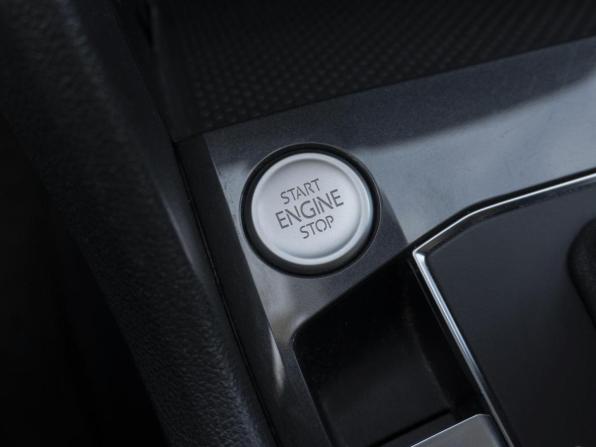 Volkswagen Tiguan II Рестайлинг с пробегом 2020 года, цена 2 729 000 рублей, 82104 км, внедорожник, Автокод Объявления