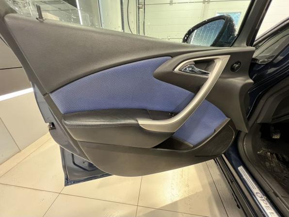 Opel Astra J с пробегом 2010 года, цена 521 000 рублей, 187000 км, хэтчбек, Автокод Объявления