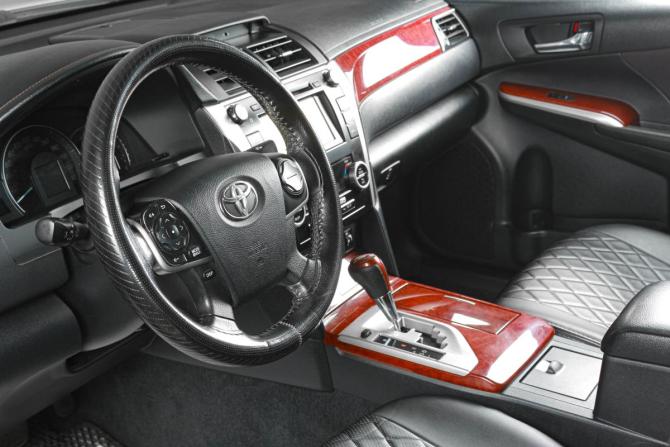 Toyota Camry VII (XV50) с пробегом 2014 года, цена 1 699 000 рублей, 175000 км, седан, Автокод Объявления