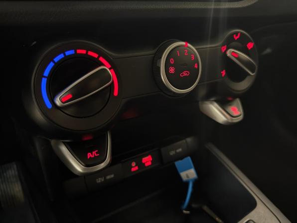 Kia Rio IV с пробегом 2019 года, цена 1 245 000 рублей, 133400 км, седан, Автокод Объявления