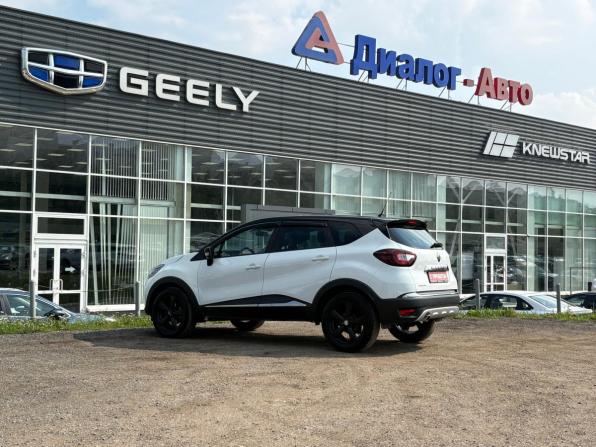 Renault Kaptur I с пробегом 2016 года, цена 1 075 000 рублей, 139850 км, внедорожник, Автокод Объявления
